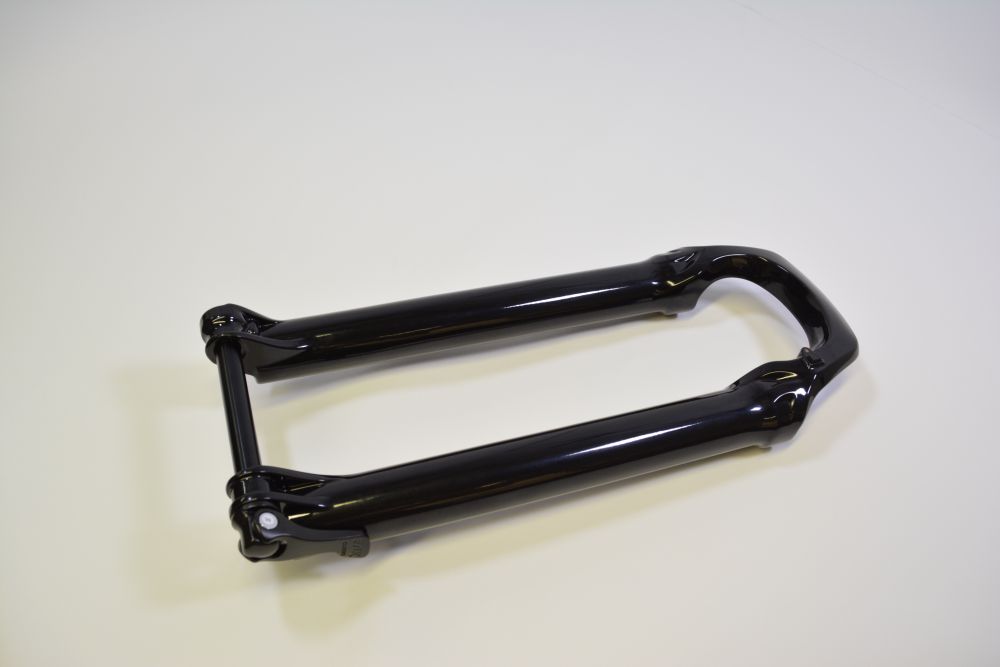 Service Set: 2016 32 29in 120-130 Shiny Black 15QR With Spacer Lower Assy