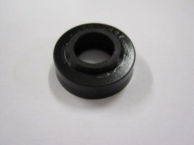 Seals: U-cup H (Ø 0.375 Shaft) 4181 Nitrile durometer 70